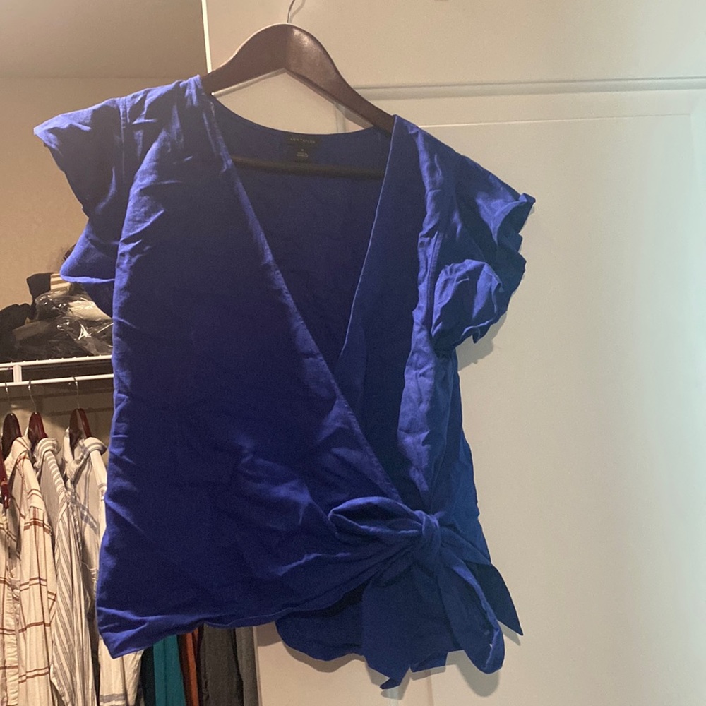 Ann Taylor wrap top. Size M